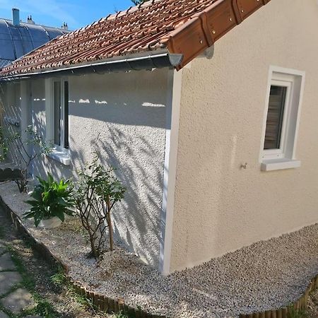 Petite Maison Cosy Dans Un Jardin. إرمونت المظهر الخارجي الصورة